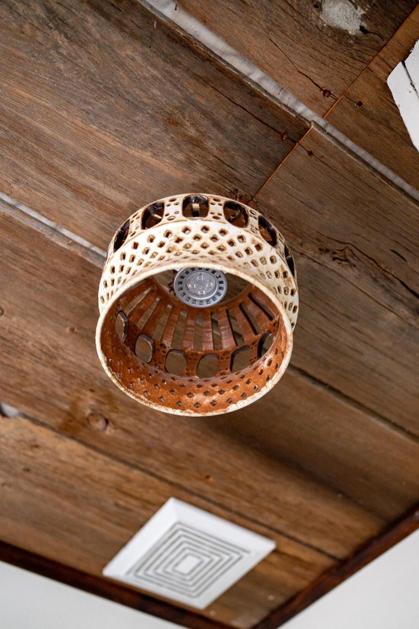 Owl'S Nest Suites Carrying Place Екстериор снимка