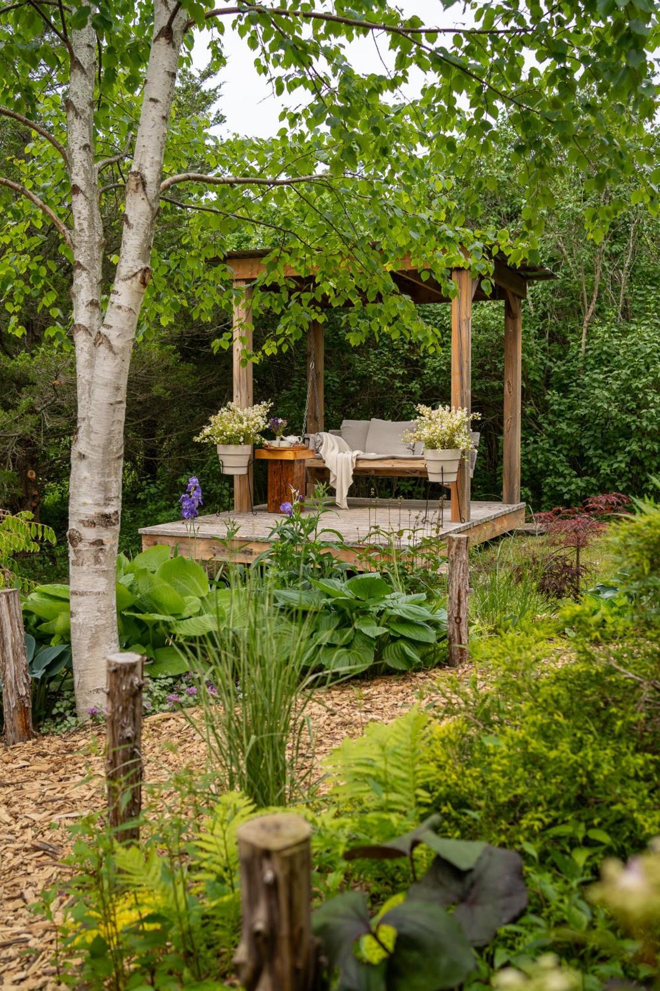 Owl'S Nest Suites Carrying Place Екстериор снимка